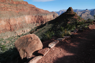 Approaching Lookout Point on the Hermit Trail