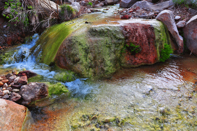 Emerald falls in Lava Creek