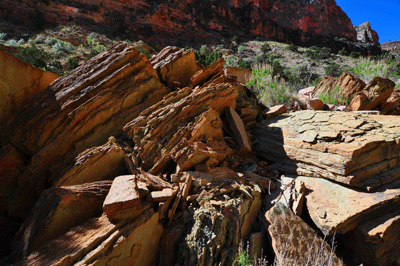 A collection of Tapeats blocks in south Unkar