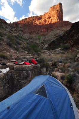 A view west toward the Vishnu Redwall