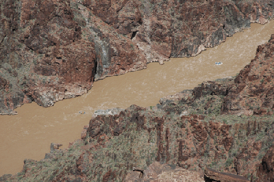 River runners ride Sockdolager Rapids