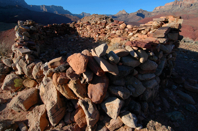 Hilltop Ruin along the Escalante Route