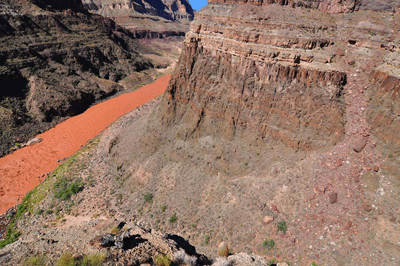 The descent route from the west side trail to the mouth of Tapeats Creek