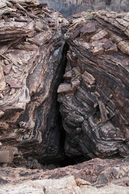 Deep rift separating section of Tonto from rim